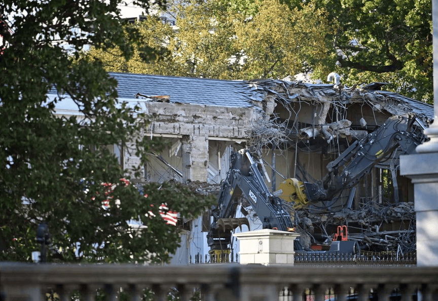 新闻早点|苗本臣校长突发疾病离世