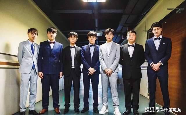 LOL官方更新战力排行榜，第一毫不意外，IG赫然在列！