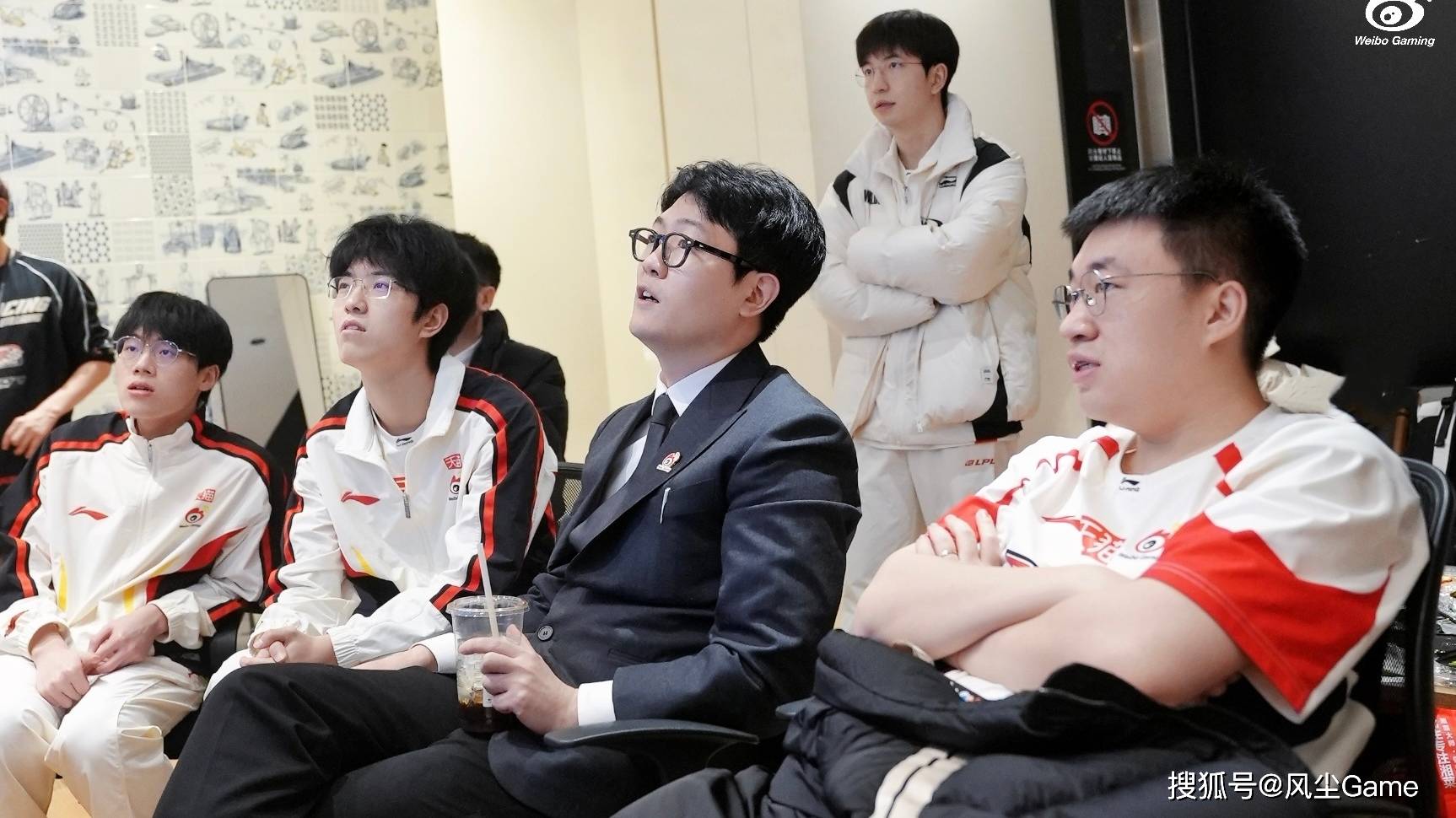 LOL换线时代即将终结？官方解说爆料：比赛提前1天上报分线