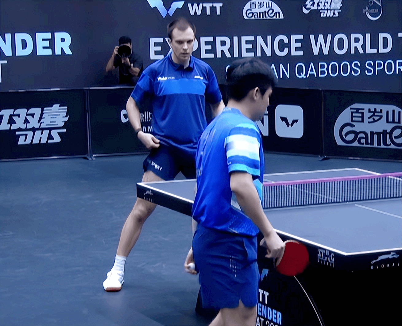 林诗栋上演惊天逆转！单局1-8落后翻盘，恶战5局晋级球星赛8强